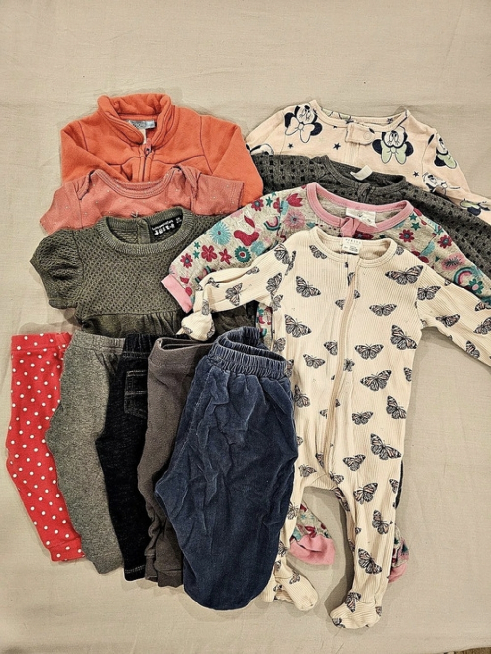 🧸2/20$ Baby Clothing Lot Size 6M Baby Girl Carter's Petit Lem